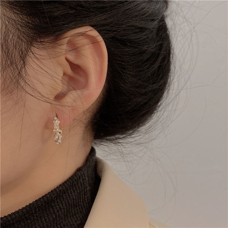 Kleine parel-creolenoorbellen