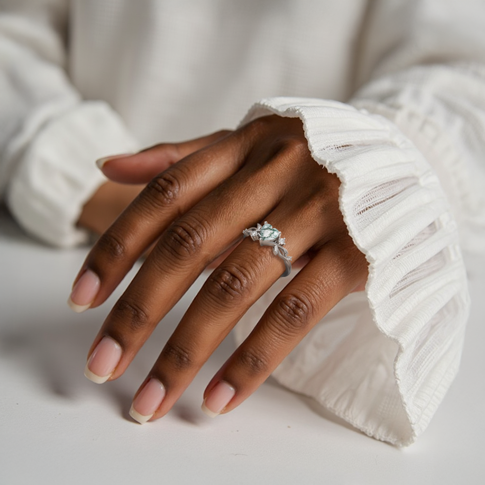 Hartvormige edelsteenring van sterlingzilver