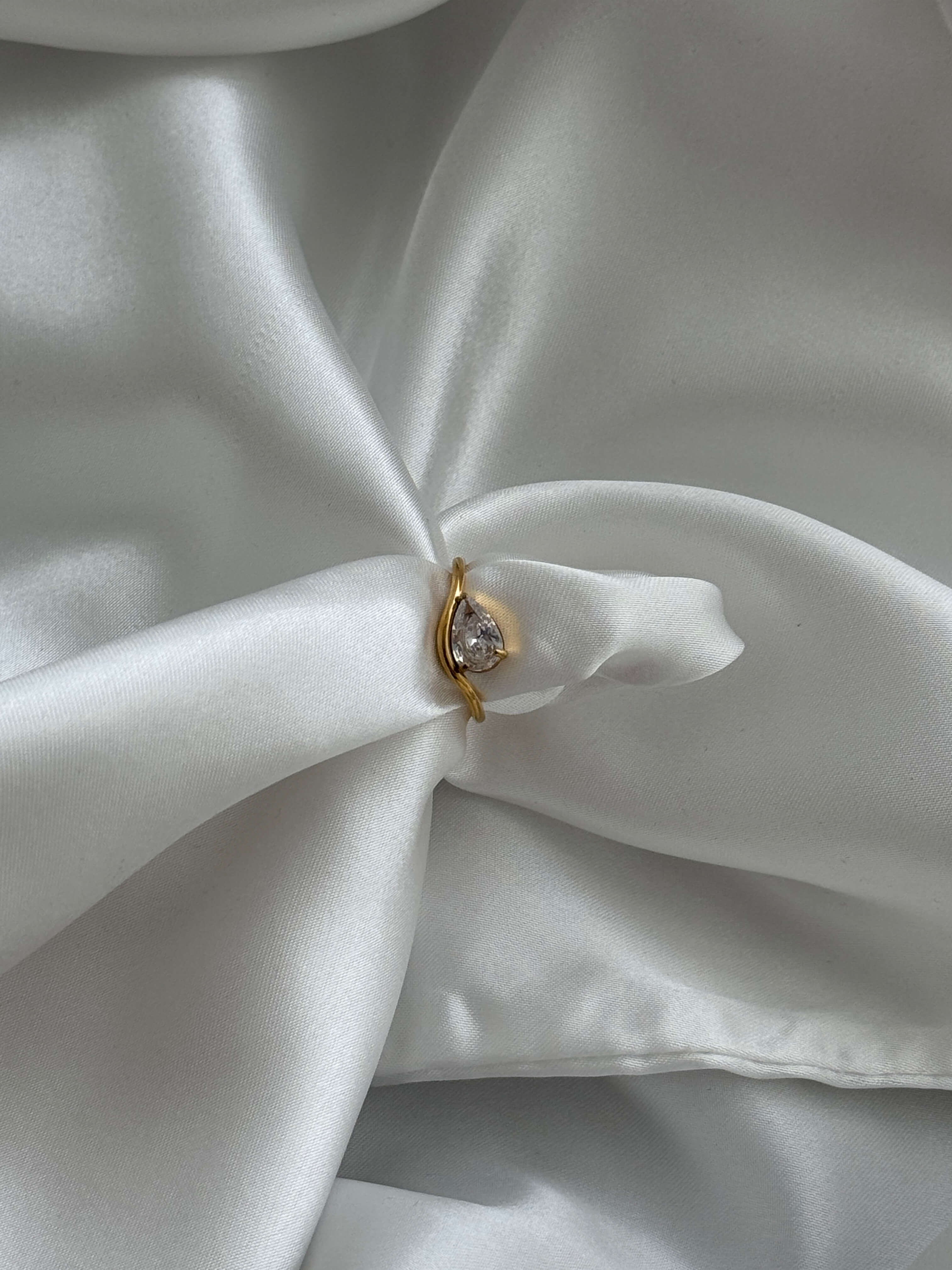 Zarina funkelnder Ring