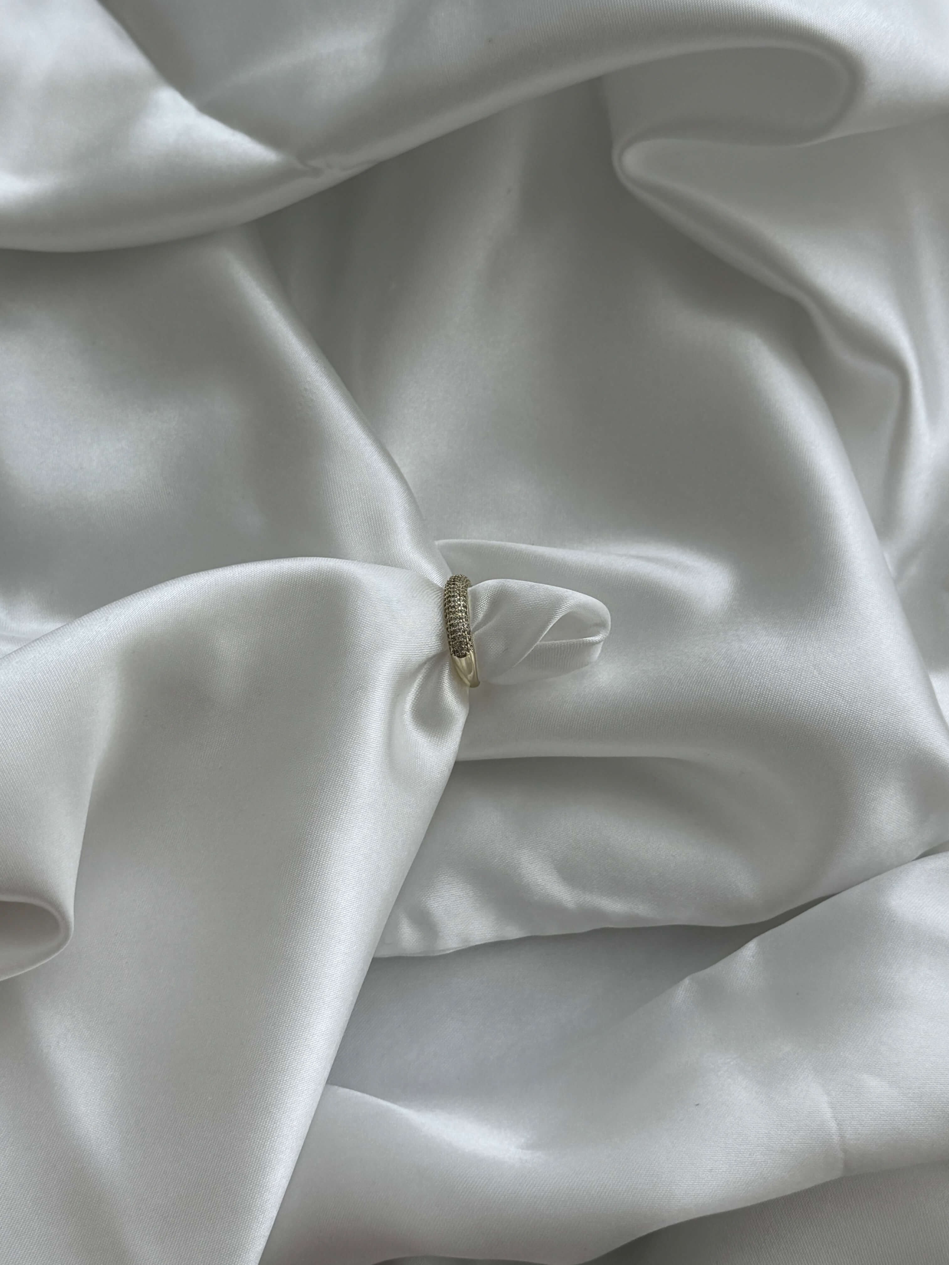 Colette Pavé Ring
