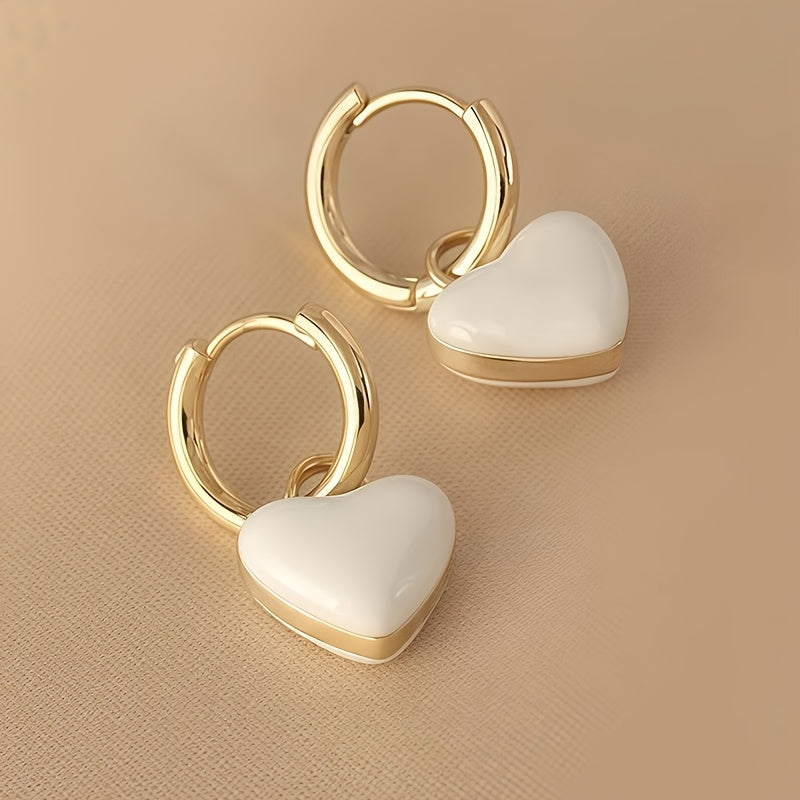 Witte Hartvormige Oorhangers – Delicate Sieraden voor Vrouwen