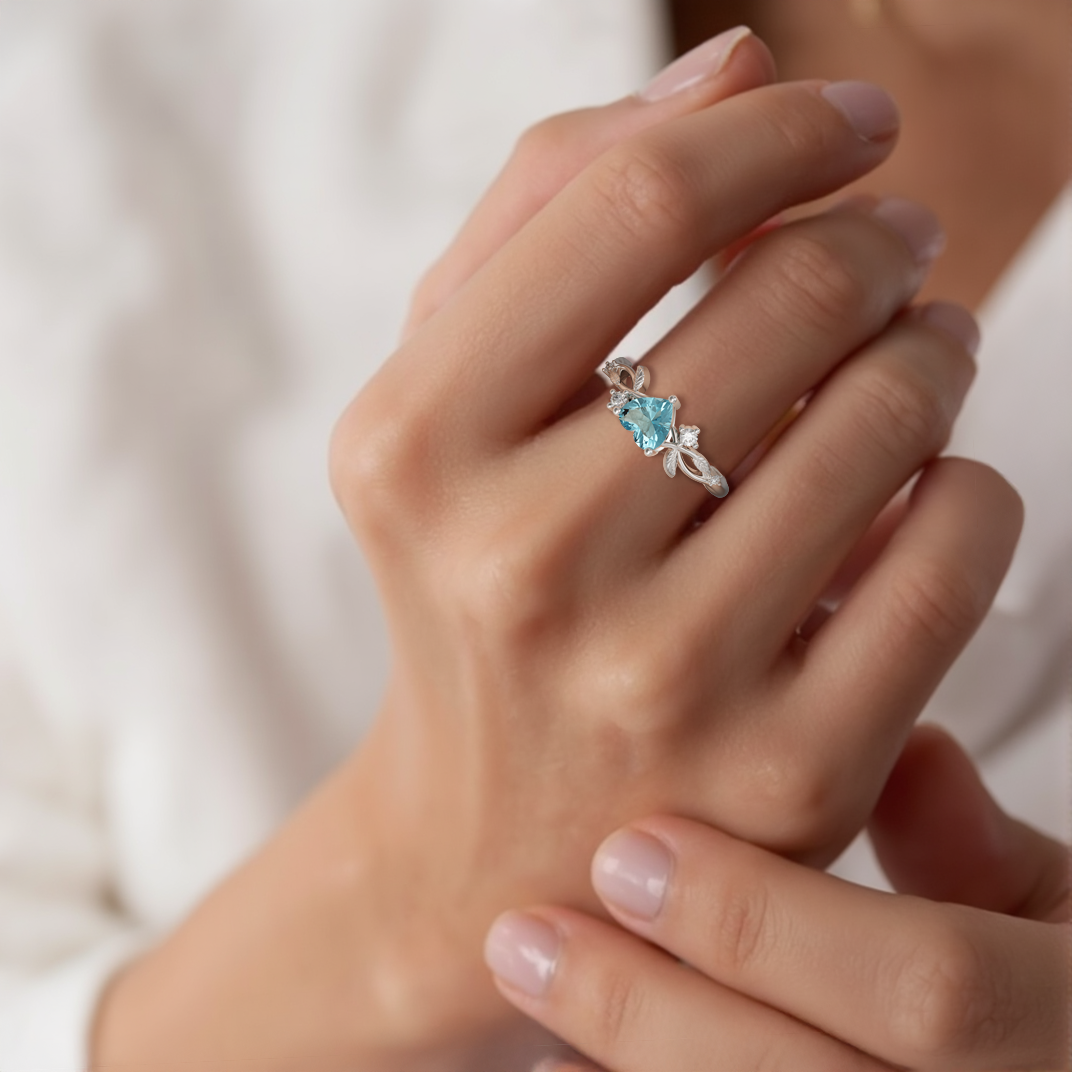 Hartvormige edelsteenring van sterlingzilver