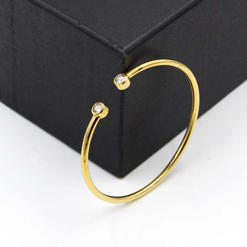 Gouden Armband met Open Uiteinde en Tweelingkristallen