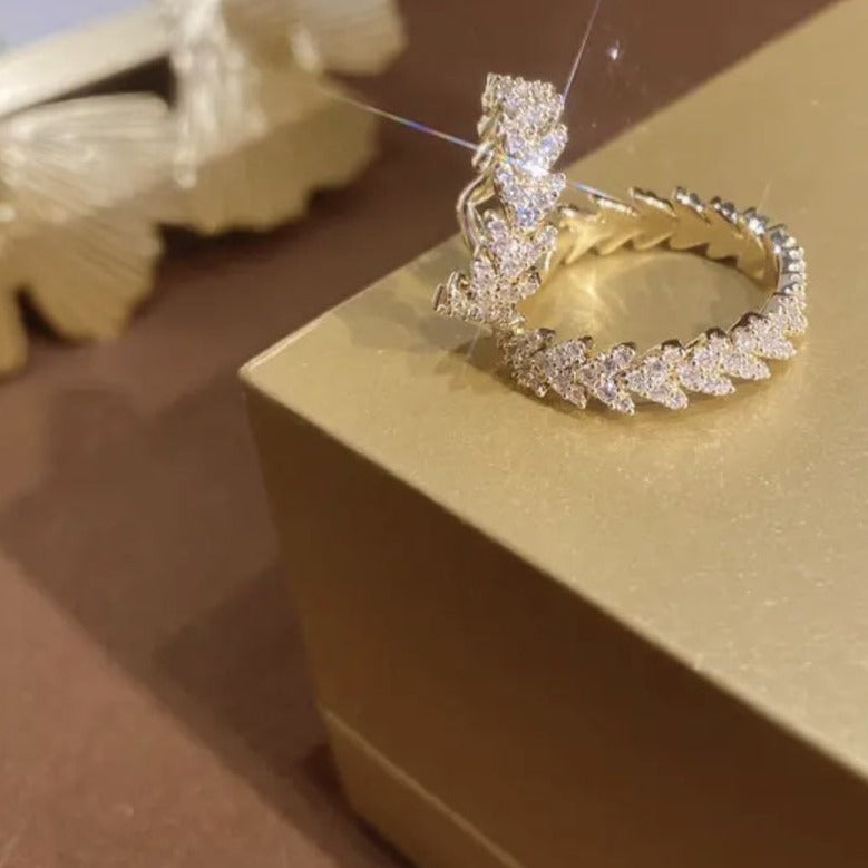 Zirkonia Bezette Krans Oorbel