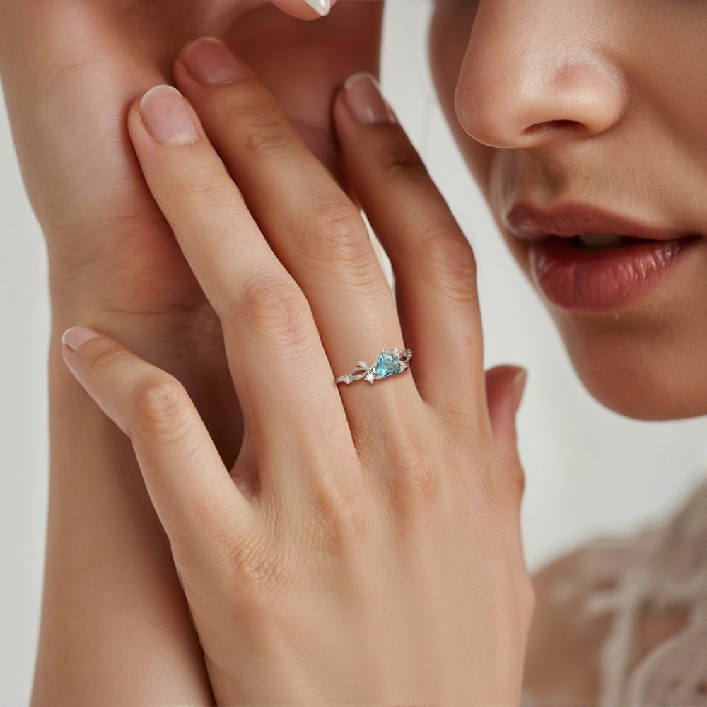 Hartvormige edelsteenring van sterlingzilver