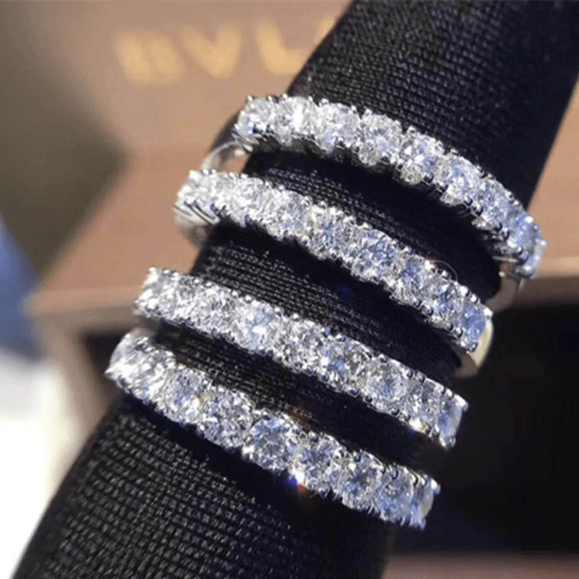 De Daybreak Daisy Bandring