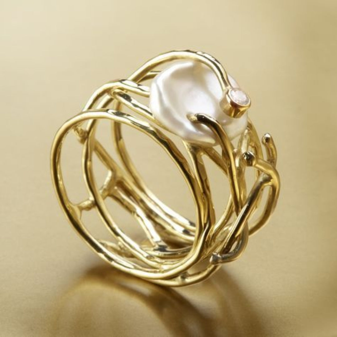 Samira – Fijne Gouden Ring met Parelaccent