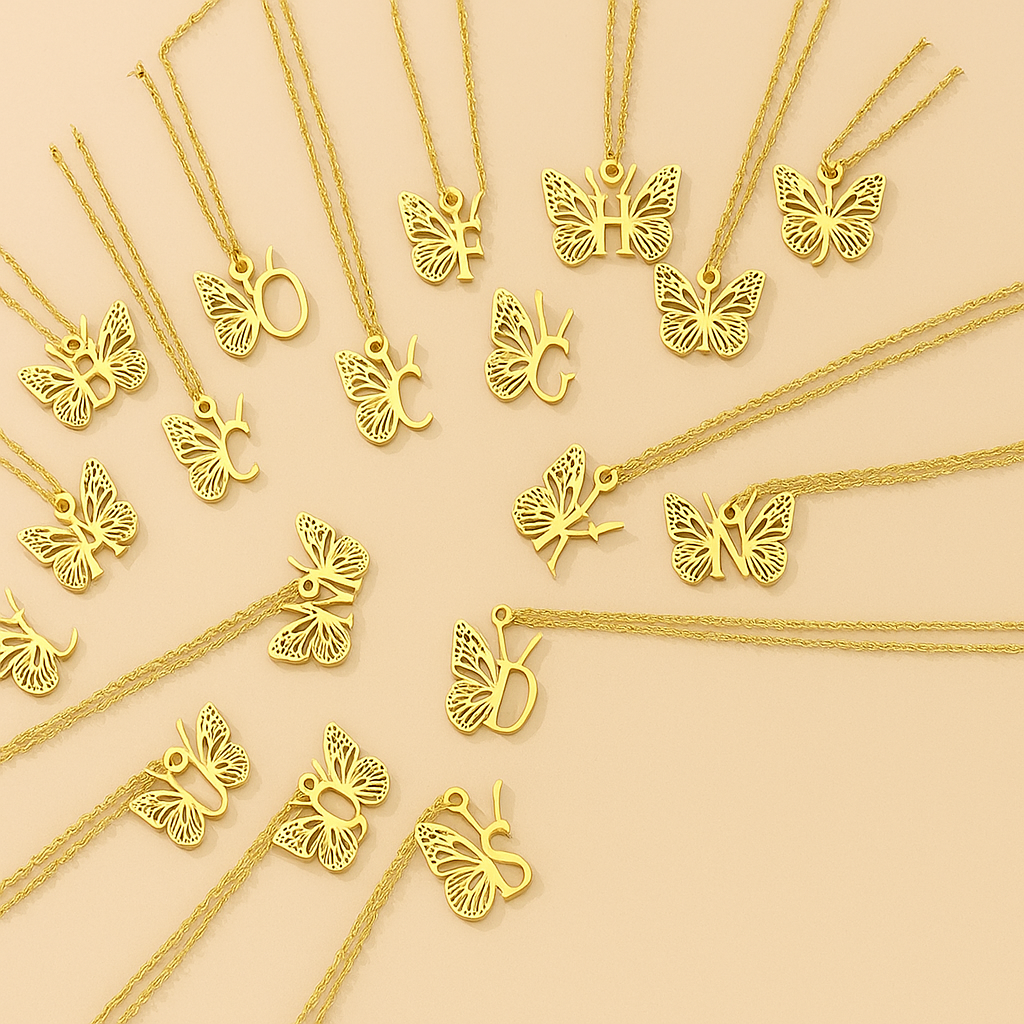 Unieke Initiaal Ketting met 26 Letters en Vlinderhanger