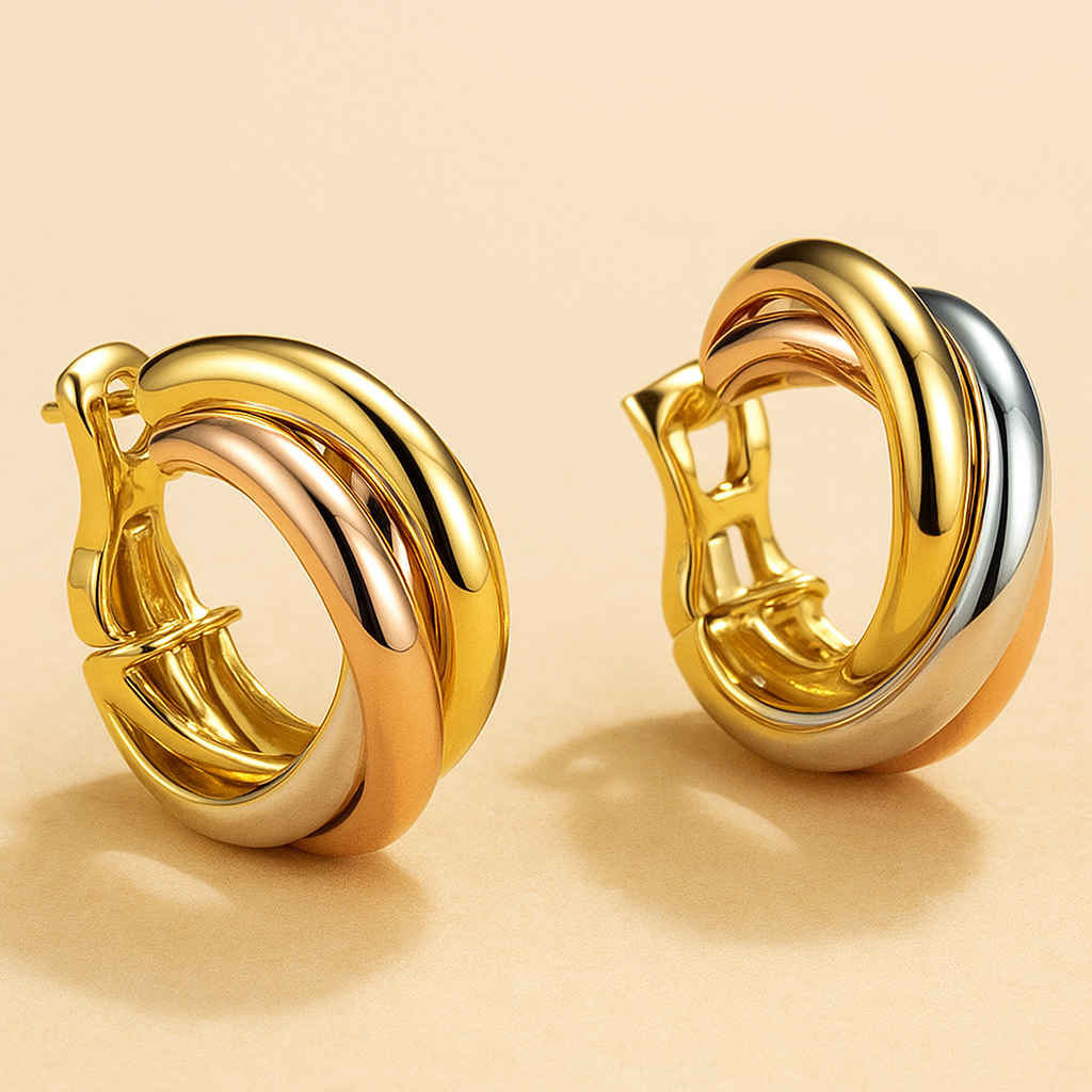 Signature Hoepeloorbellen met Kruisdetail – Handgemaakt Koperen Sieraad