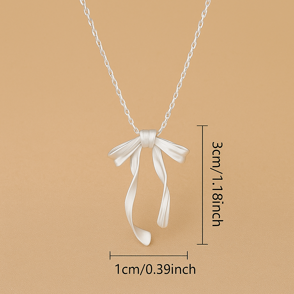 Elegante Ketting met Strikvormige Hanger en Synthetische Steen