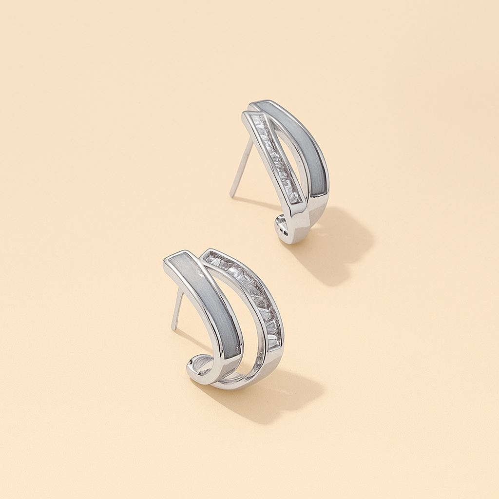 Gelaagde C-Vormige Oorbellen – Elegante Goudkleurige Statement