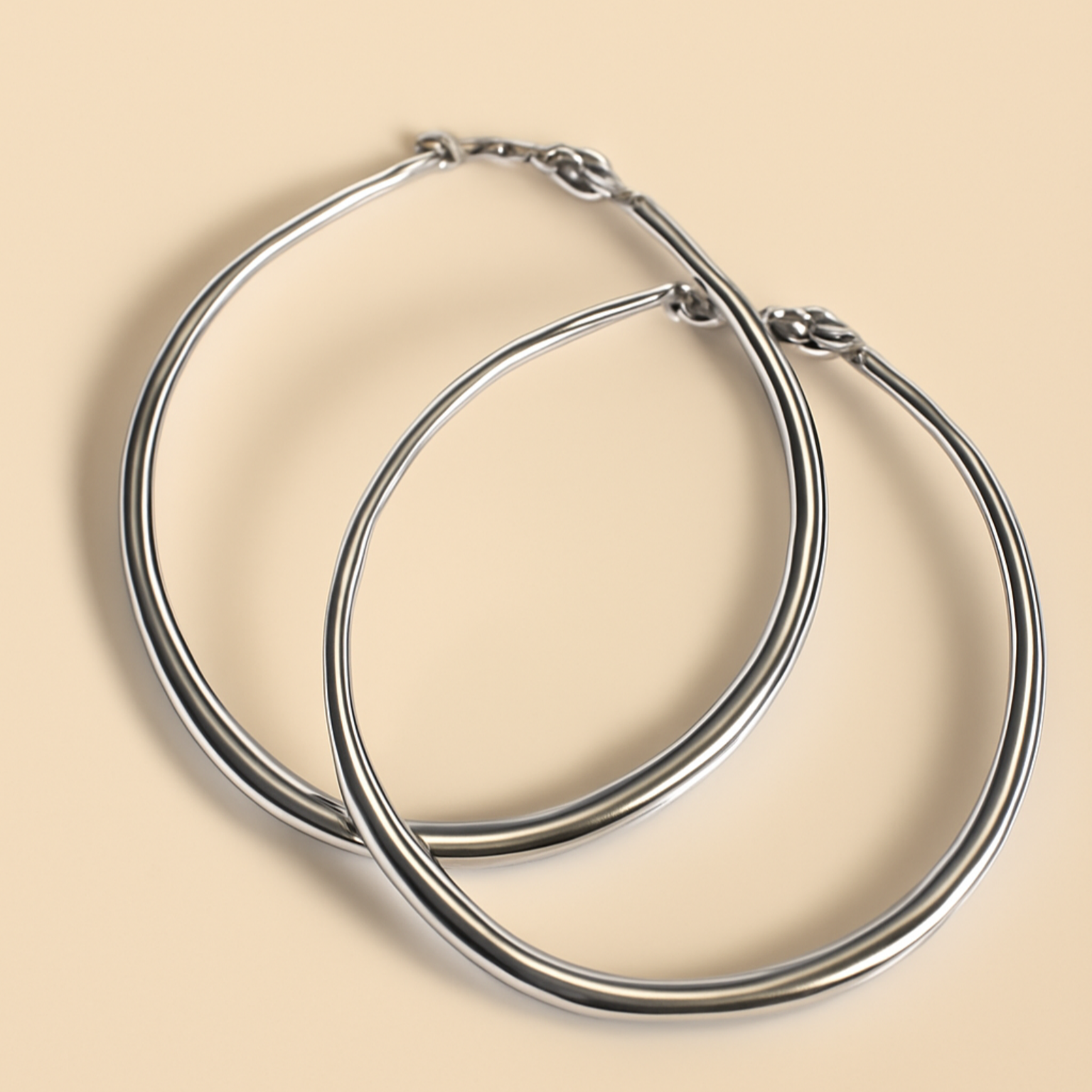 Klassieke Grote Hoepeloorbellen – Tijdloos Cirkelvormig Ontwerp