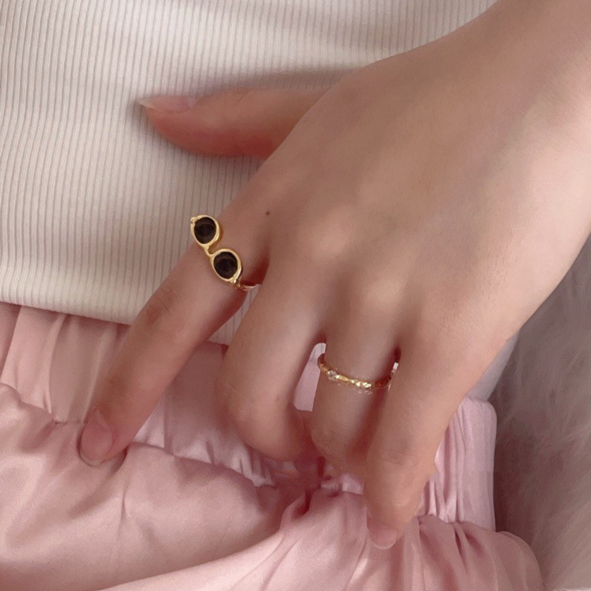 Zwart geëmailleerde glazen ring