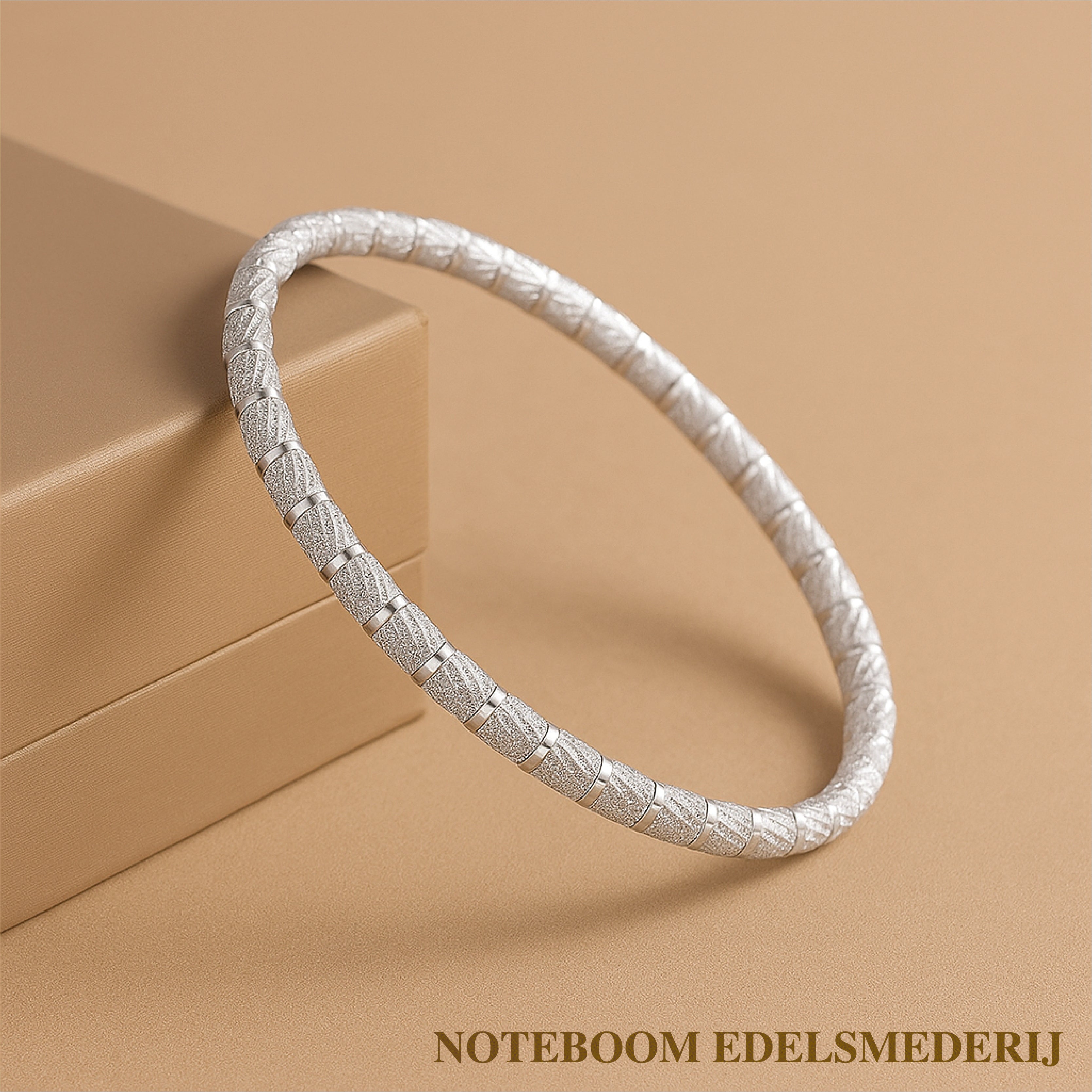Isavetta Bruni | Elegante 16k Witgouden Armband