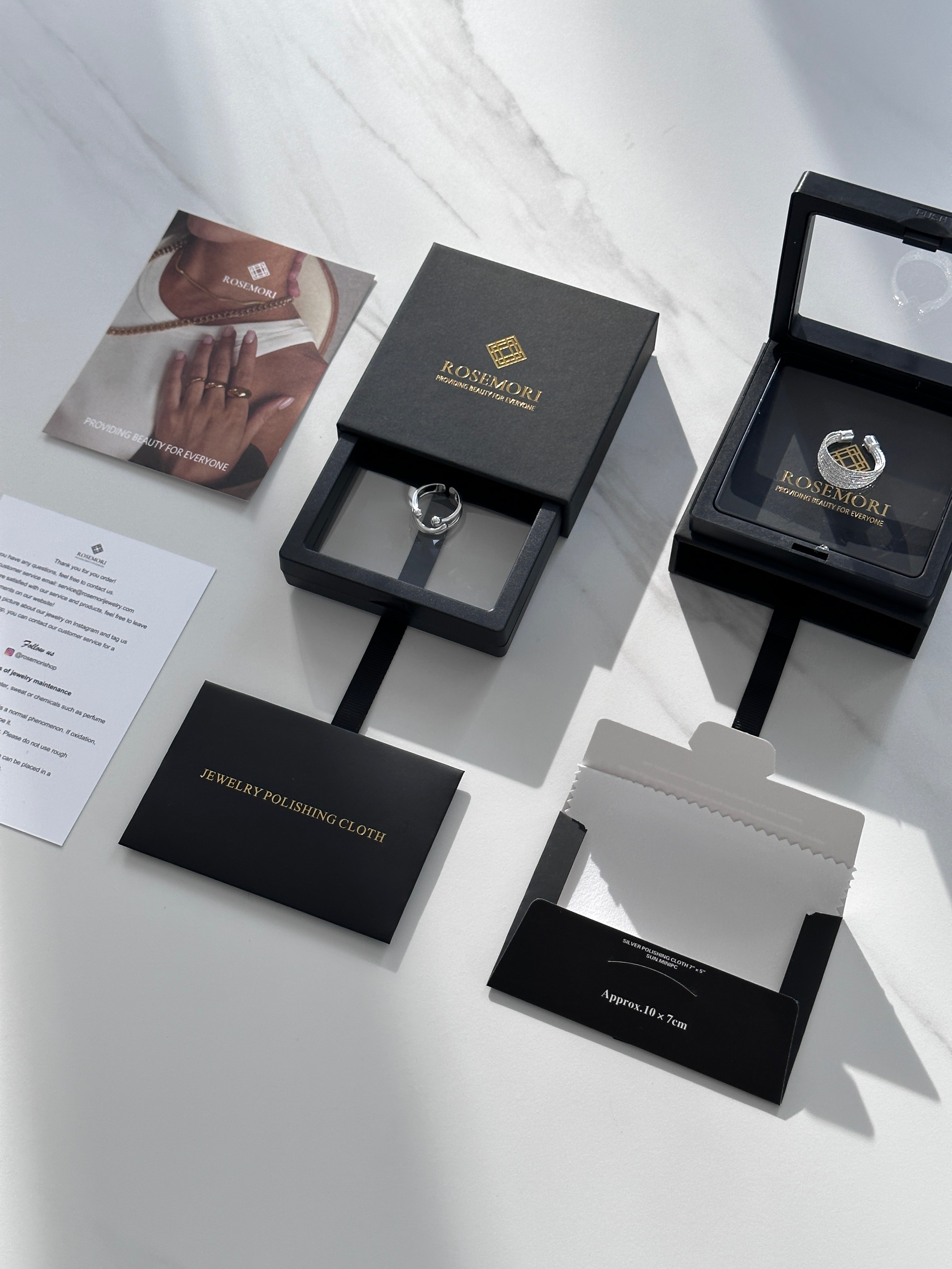 Zwart-witte colorblock-oorbellen