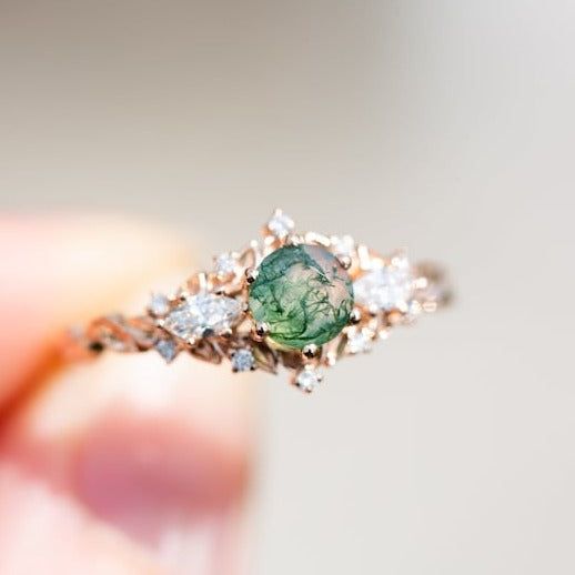 Ronde mosagaatring met accent van lab-grown diamant