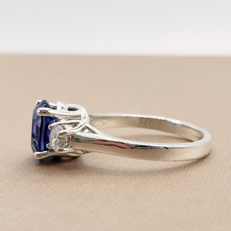 Blauwe saffier ring van sterlingzilver