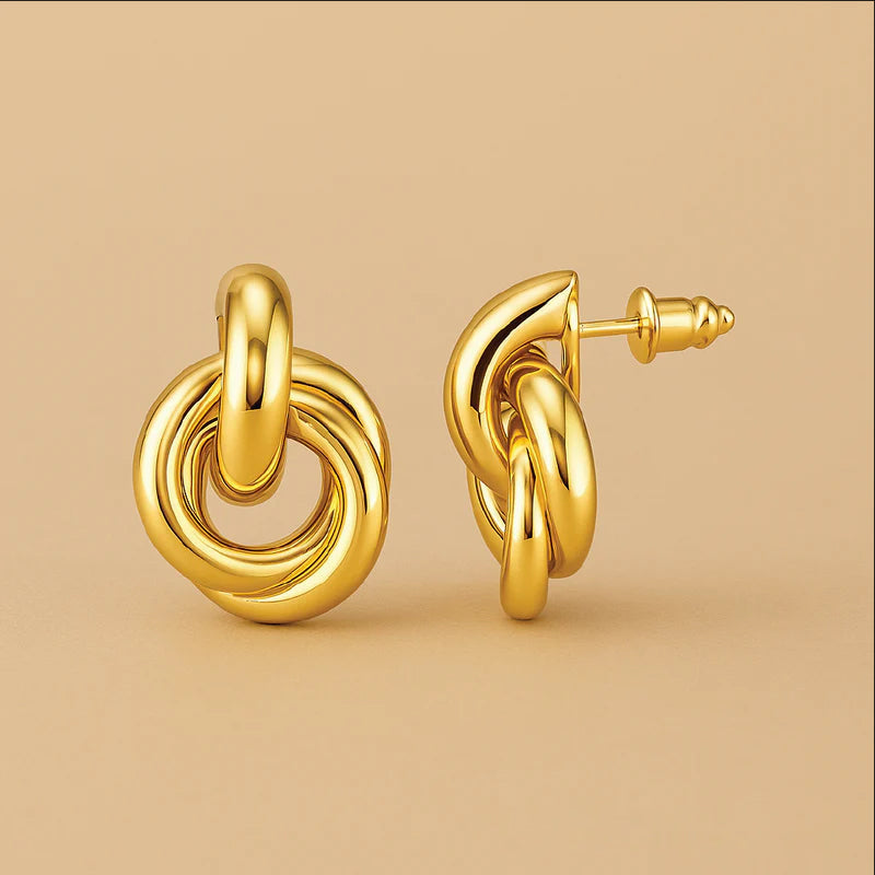 Verstrengelde Hoepels | Elegante 14k Gouden Oorbellen