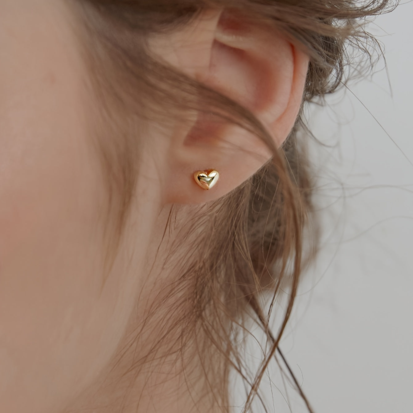 Gouden Hartslagen Minimalistische Stekertjes voor Dagelijkse Elegantie