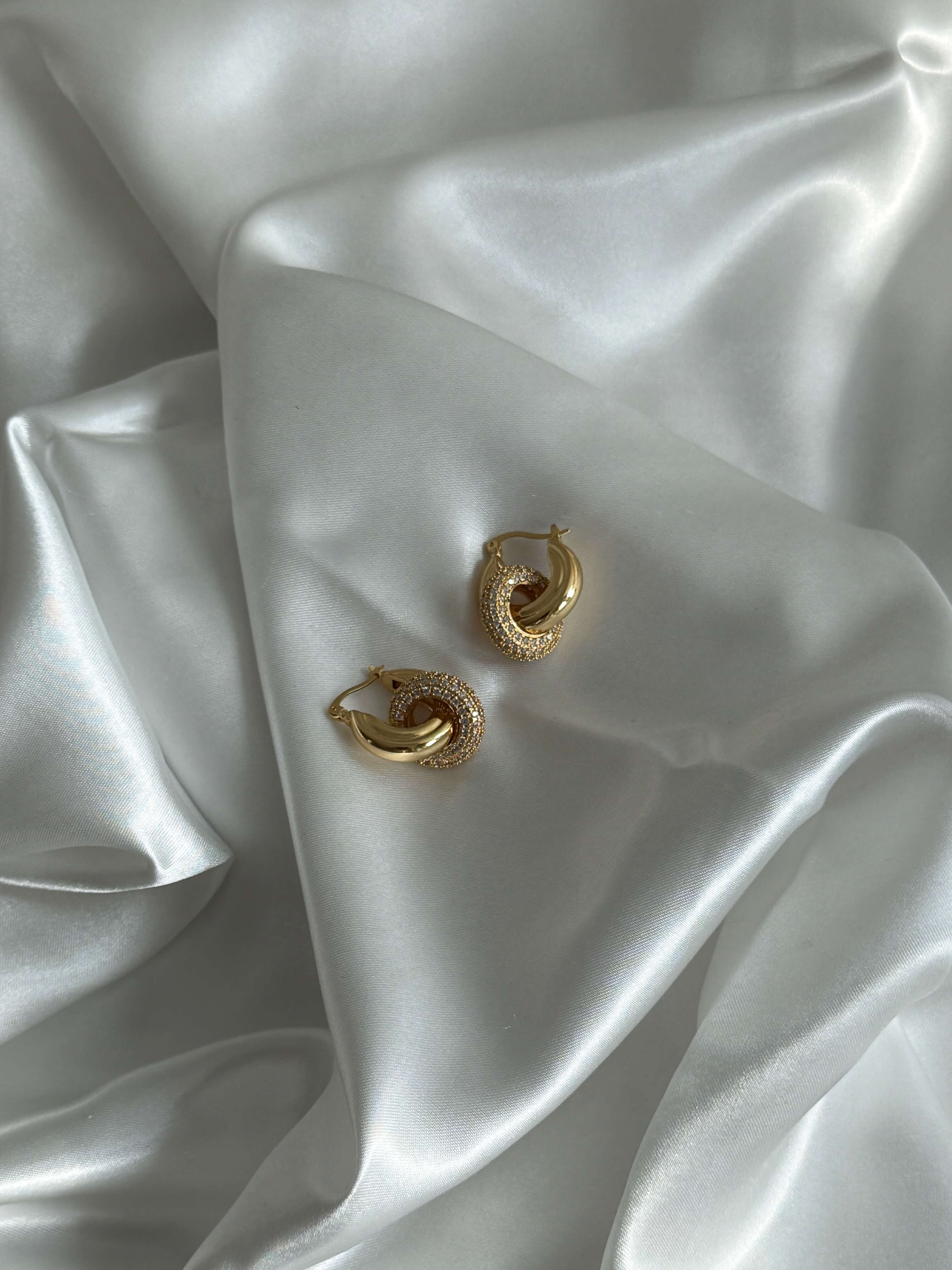 Lena Pavé oorbellen