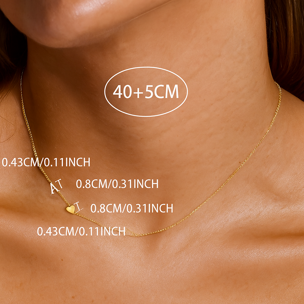 Fijne Gouden Chokerketting met Zijwaartse Initiaal & Hart – A–Z Letters voor Dames