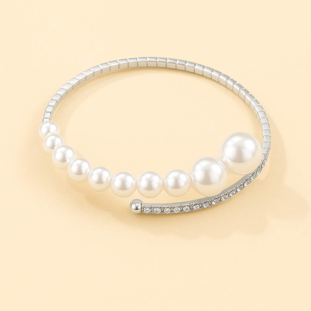 Elegante Strass Manchet Armband met Parel Accenten