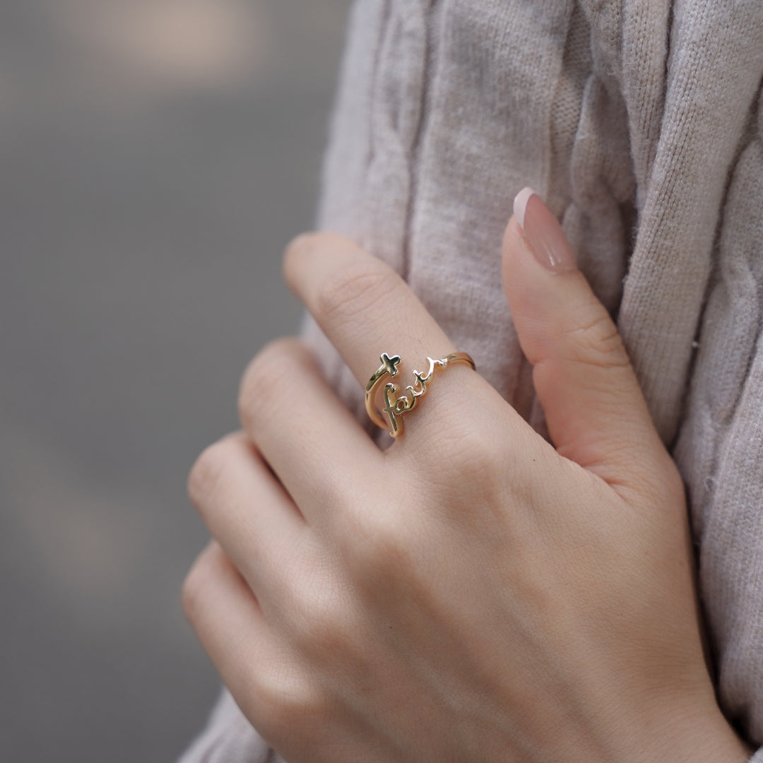 Pure Faith Ring – Tijdloos Symbool van Geloof