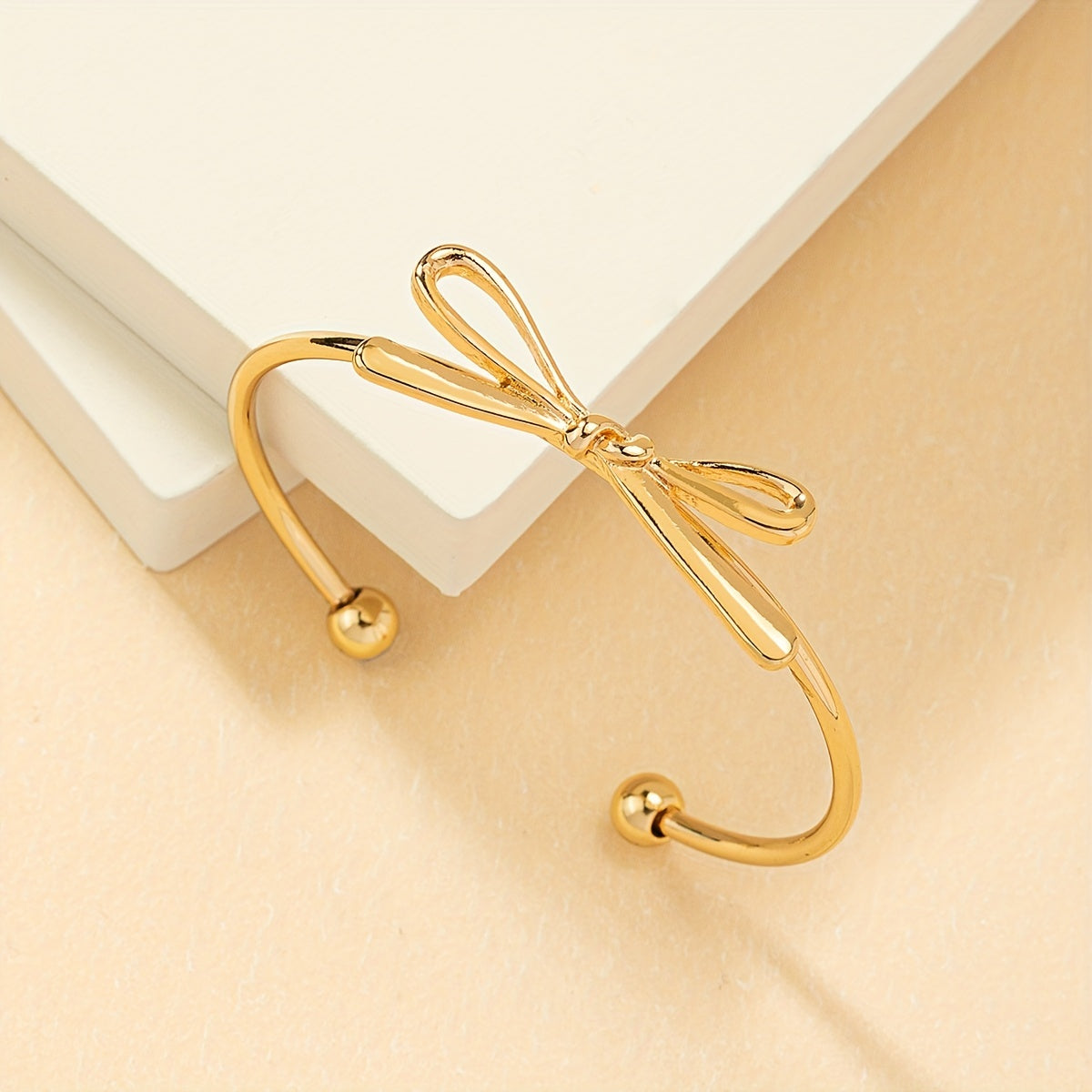 Vintage-Stijl Open Armband met Eenvoudige Strik