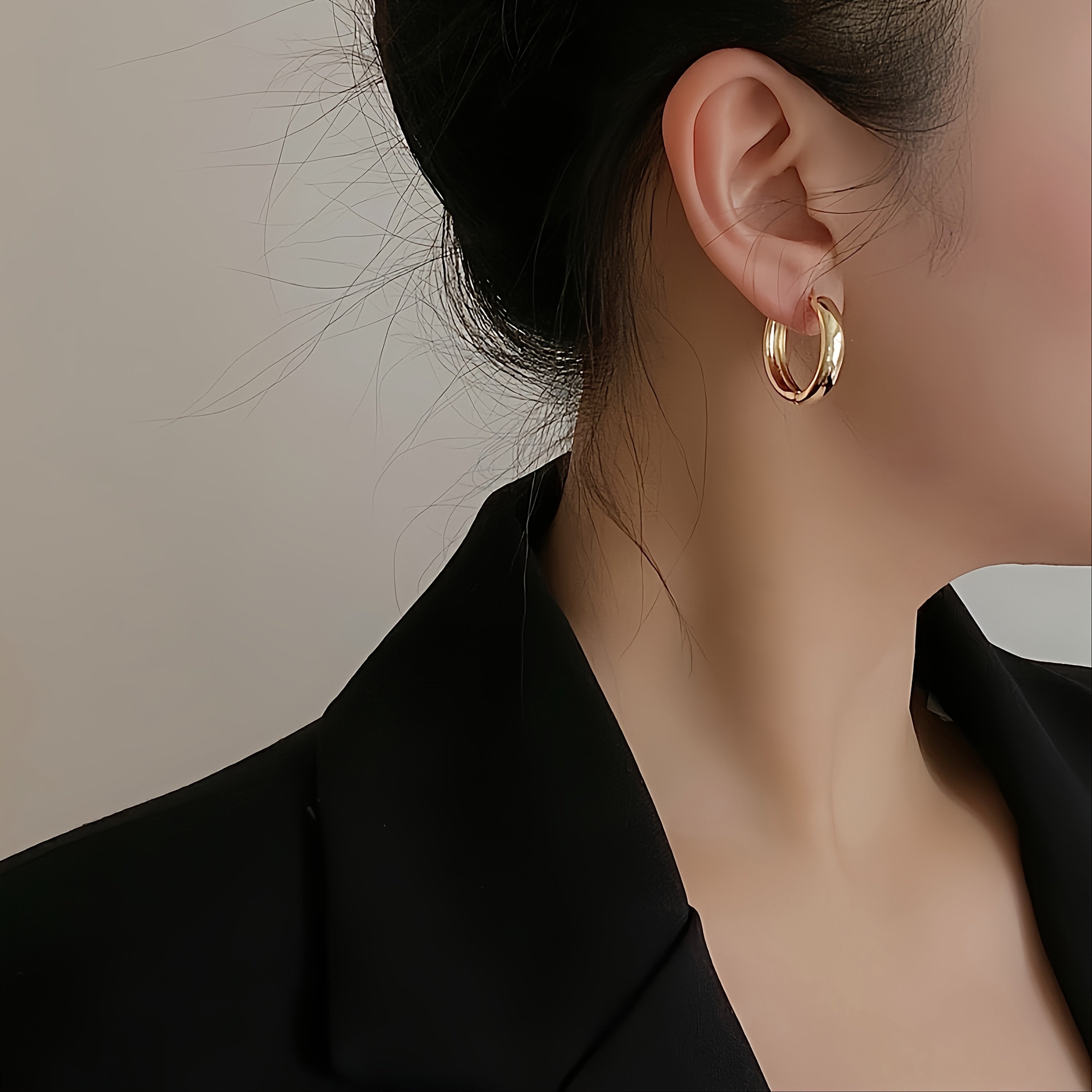 Minimalistische 18K Gouden Hoepeloorbellen