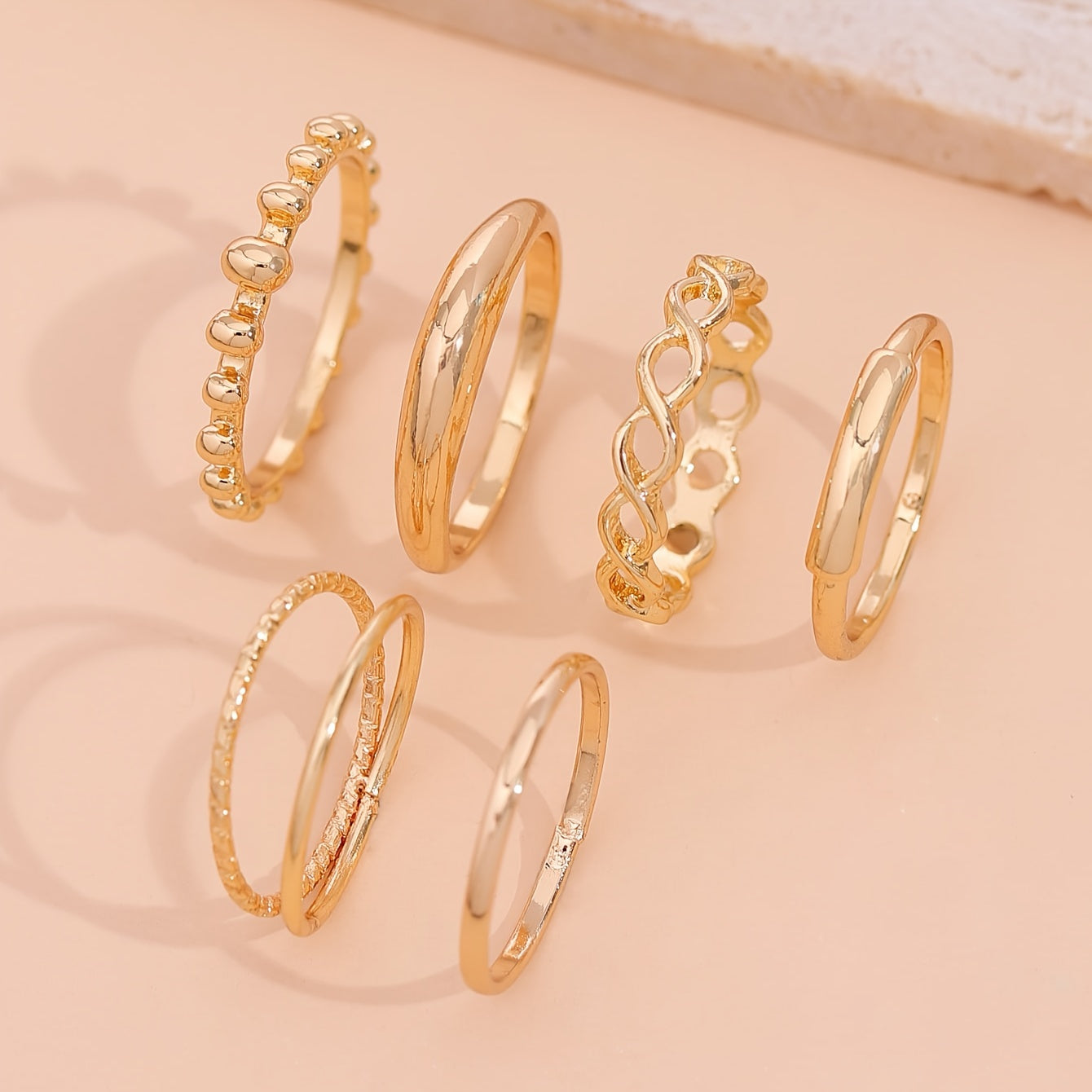 6-delige Vintage IJzeren Ringenset voor Dames – Gedraaide & Stapelbare Chique Ringen