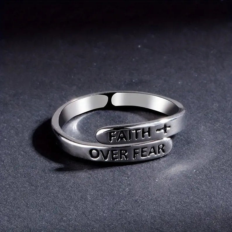 Faith Over Fear Ring – Inspirerend Sieraad