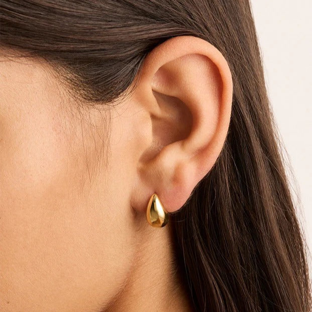 Mato Oorhangers – Elegant Ontwerp met 18K Goudkleurige Afwerking