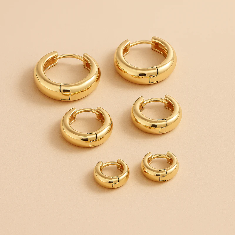 Rue Statement Hoepeloorbellen – 18K Gouden Elegantie