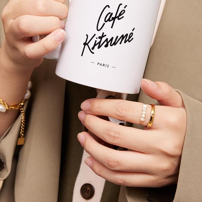 Magnolia zoetwaterparel gouden ring