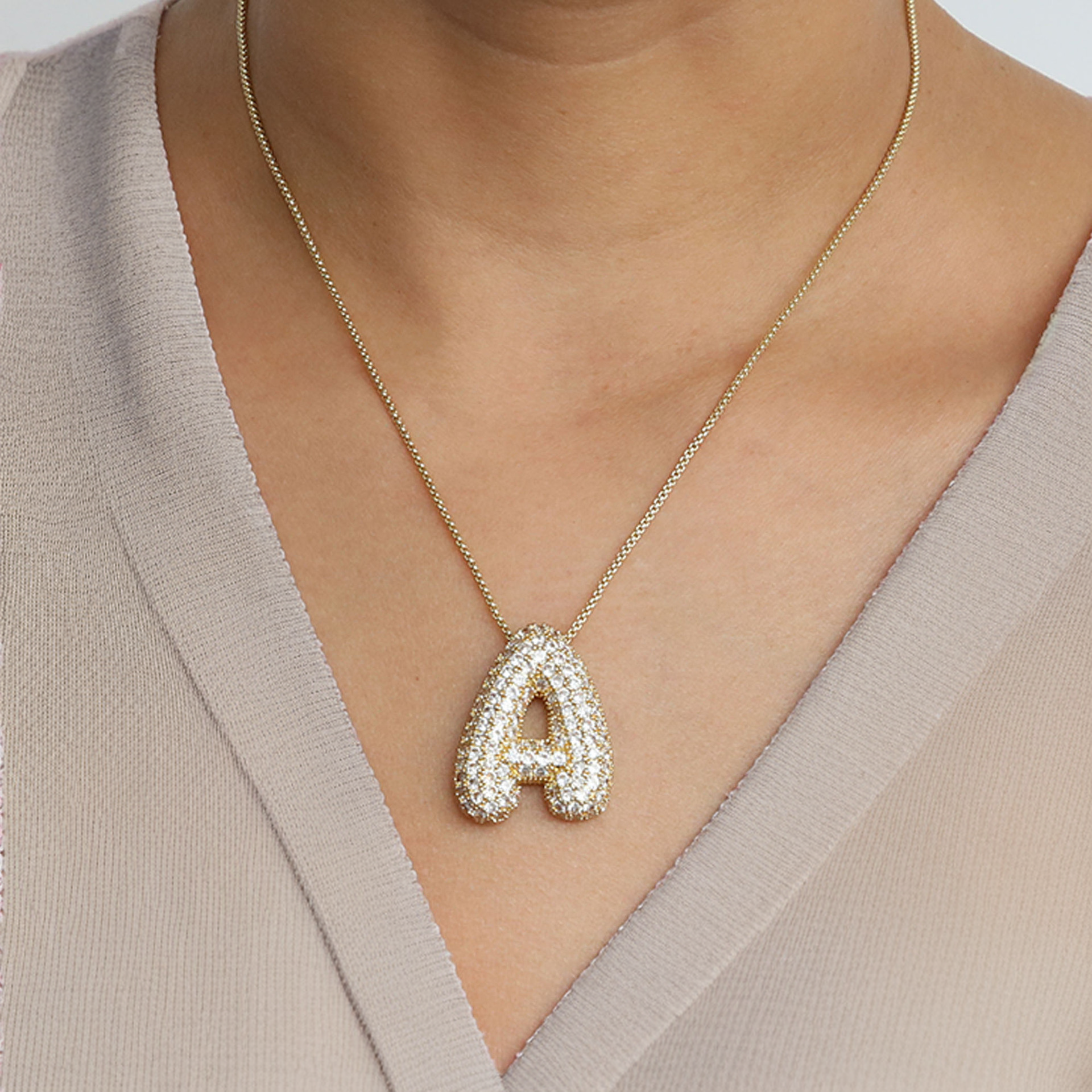 Bubbel initiaal diamanten ketting
