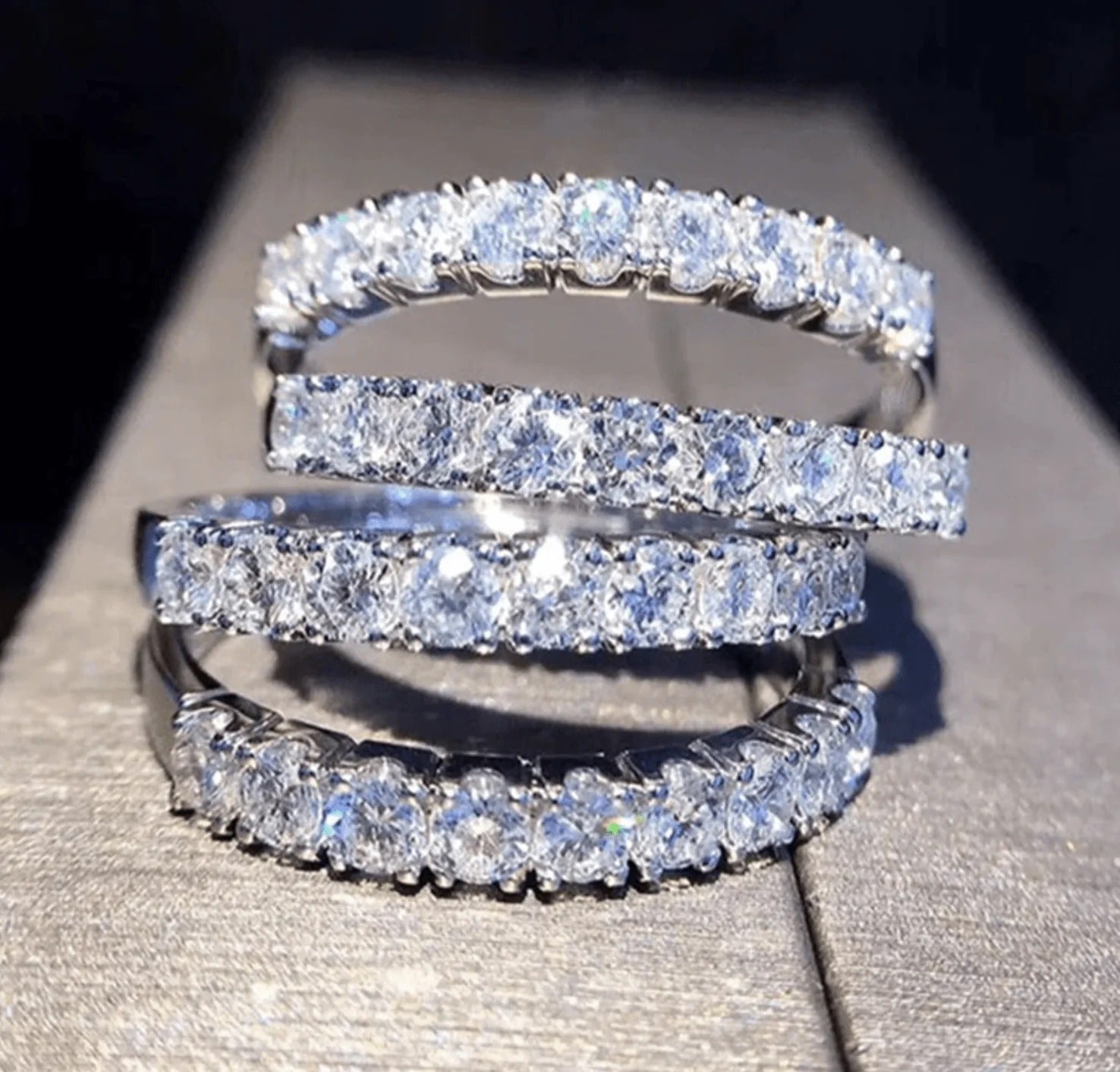 De Daybreak Daisy Bandring